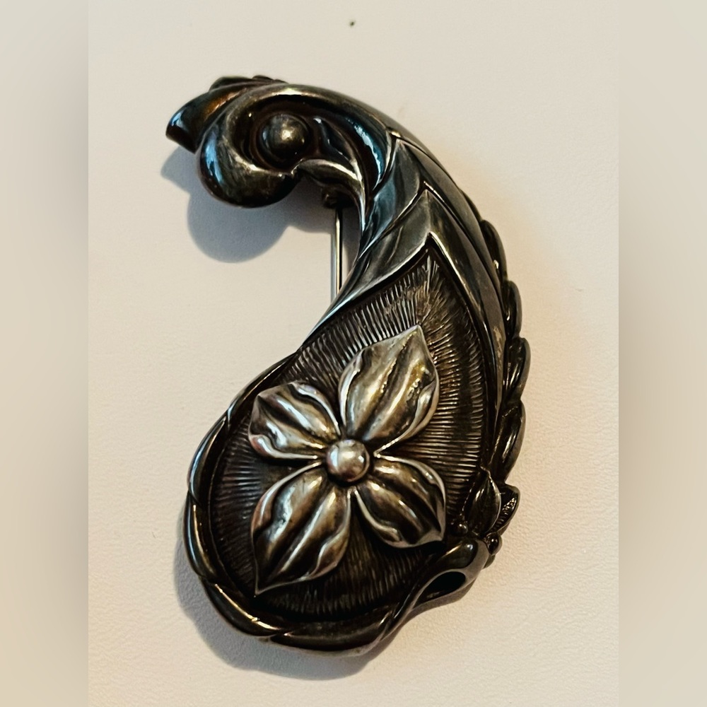James Avery Rare Unique Silver Figurine Brooch Marked JA 925 29 grams Patina